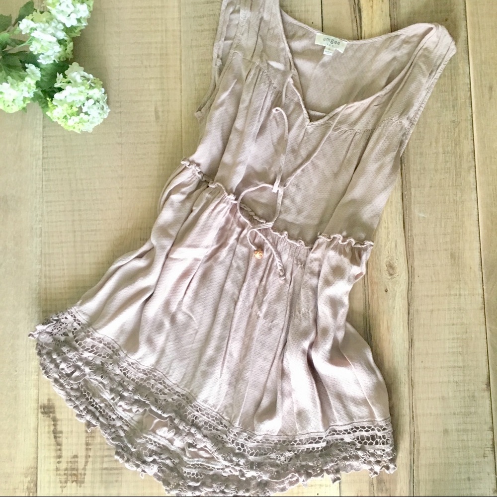 ‼️LAST CHANCE‼️ BOUTIQUE Taupe Crochet Top